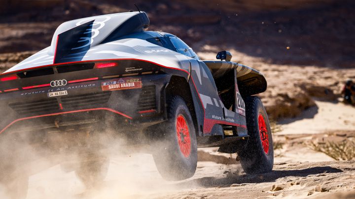 Sainz con el Audi en el Dakar 2022.