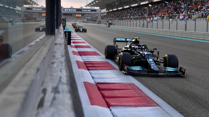 Valtteri Bottas (Mercedes W12). Yas Marina, Abu Dhabi. F1 2021.