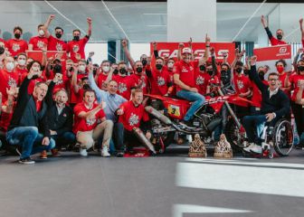 Sunderland festeja con el equipo Gas Gas su segundo Dakar