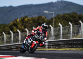 Dixon y Suzuki lideran el primer día de test en Portimao