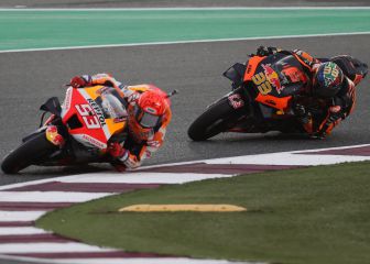 Caída sin consecuencias de Márquez en el warm up