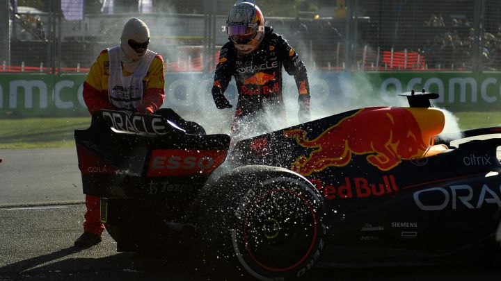 Max Verstappen (Red Bull RB18). Albert Park, Melbourne (Australia). F1 2022.