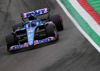 Alonso le da la vuelta