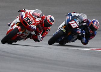 Dixon lidera y Canet se da 29 vueltas 'con una mano'