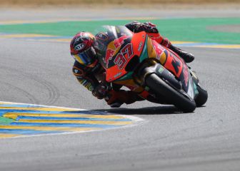 Resumen carrera Moto2 GP Francia: Victoria de libro de Augusto y golpe al Mundial de Canet