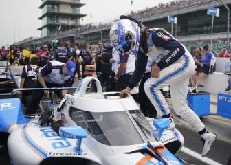 A la tercera va la vencida