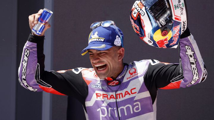 El error de Aleix visto desde las Ducati de Martín y Zarco