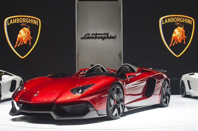 Lamborghini Aventador J, listo para despegar