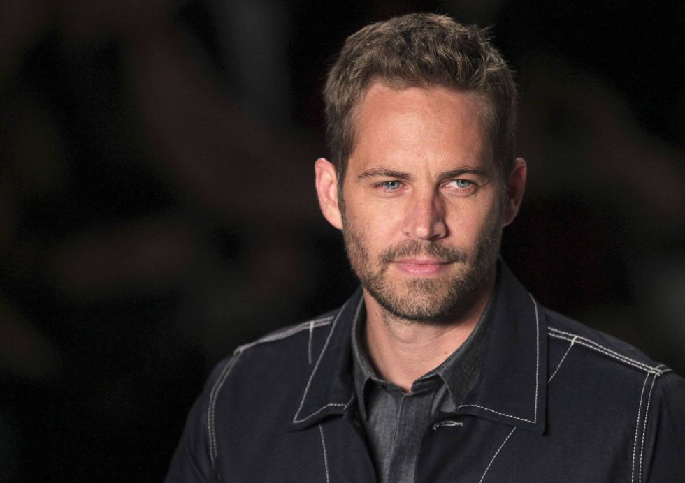 Muere Paul Walker en accidente de coche.