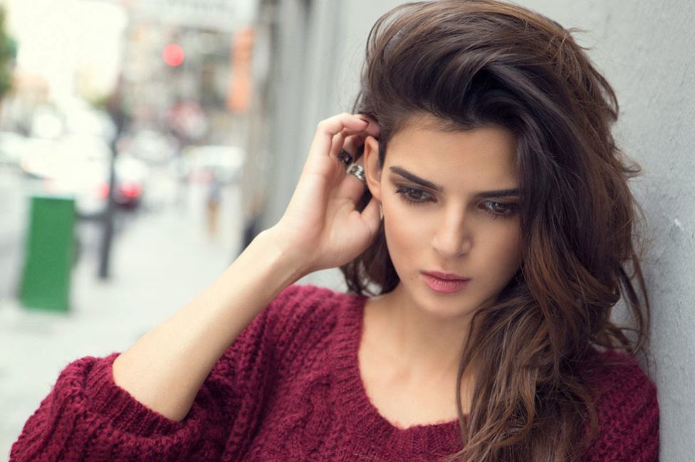 Clara Lago, nominada en 2002 al Goya a la Mejor Actriz Revelación, por 'El viaje de Carol'. Su último éxito televisivo fue el papel de Ana, en la serie 'El corazón del océano' y en cine triunfa con su papel en '8 apellidos vascos', que arrasa en taquilla.