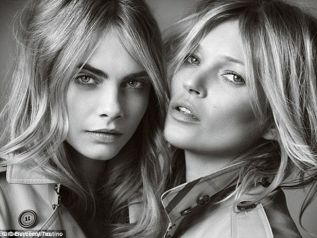 Cara Delevinge y Kate Moss en algunas de las fotos pertenecientes a la sesión de la campaña del nuevo perfume 'My Burberry'. Fotos: Mario Testino. Fuente: Dailymail.co.uk