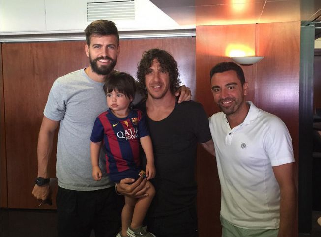 Xavi, Puyol, Piqué y Milán, las 4 generaciones del Barça unidas