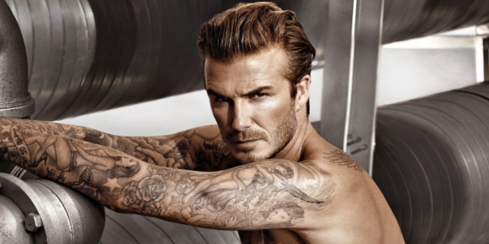David Beckham luce nuevo tatuaje de aniversario de boda