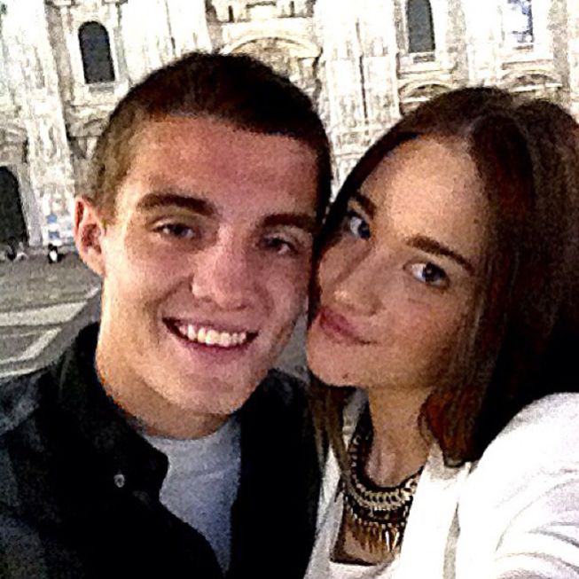 Mateo Kovacic e Izabel Adrijanic en una selfie de su perfil de Instagram. Una bonita pareja de enamorados.