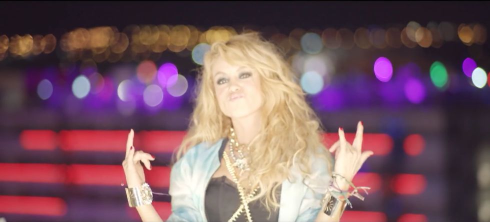 Juan Magán presenta su nuevo clip 'Vuelve', con Paulina Rubio