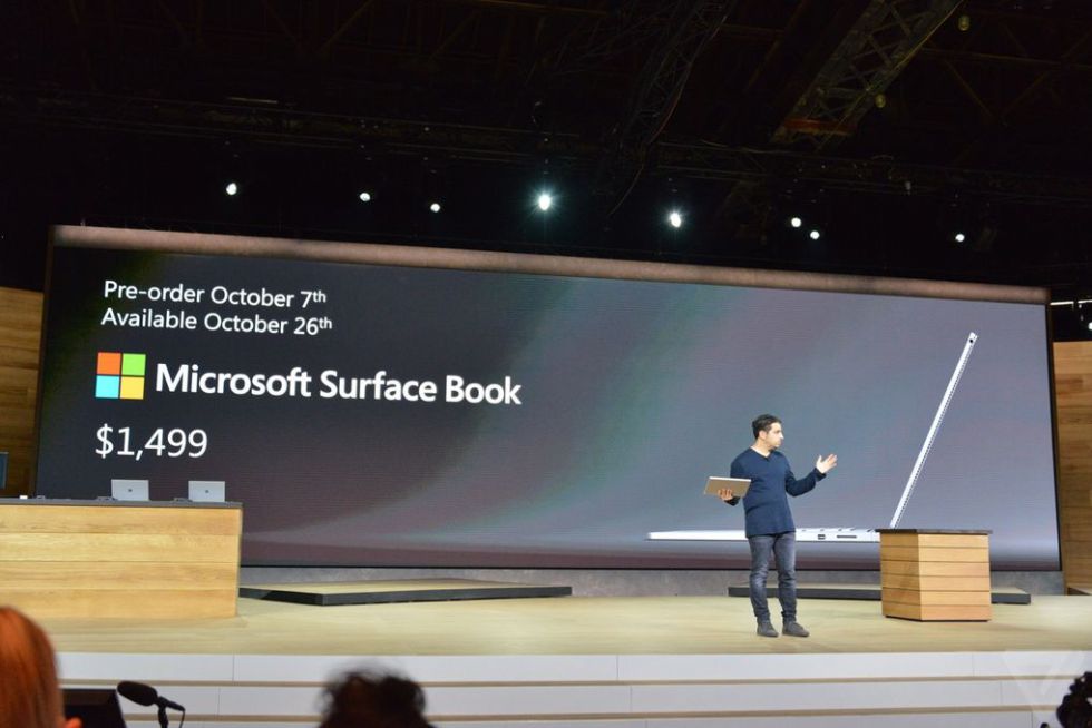 Microsoft ataca con Surfaces 'más rápidos que los Macbook'