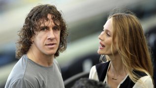 Carles Puyol y Vanessa Lorenzo son ya padres de una niña y esperan la llegada de su hermanita en los próxiomos meses.