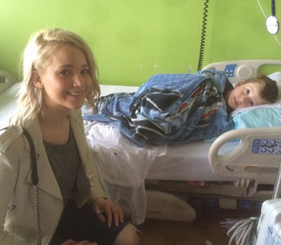 Jennifer Lawrence dona 2 M de dólares para un hospital infantil