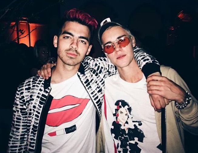 Justin Bieber cumple 22 y celebra el fiestón del año