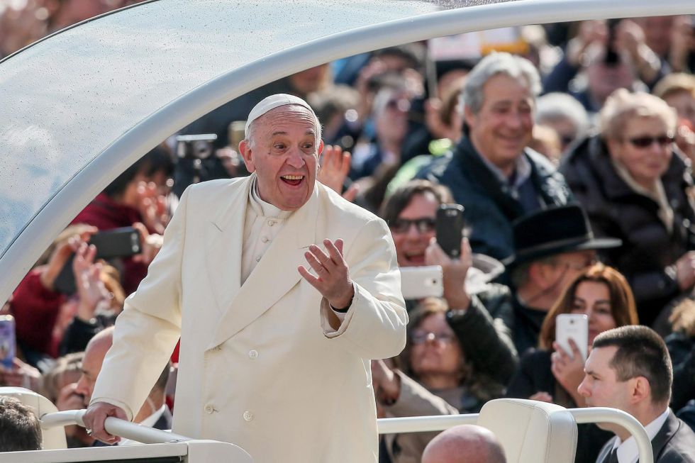 El Papa Francisco, nuevo rival de Kim Kardashian en Instagram