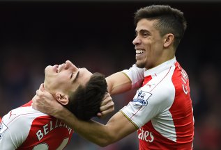 SOCCER-ENGLAND-ARS-WAT/