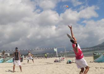 El tenis playa: tu deporte de raqueta para el verano