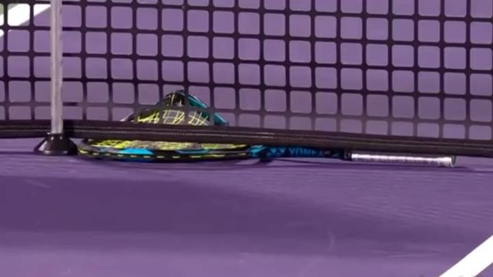 kyrgios racquet