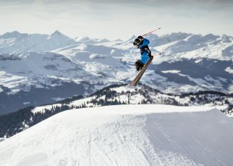 Sarah Hoefflin, la esquiadora más impactante del freestyle