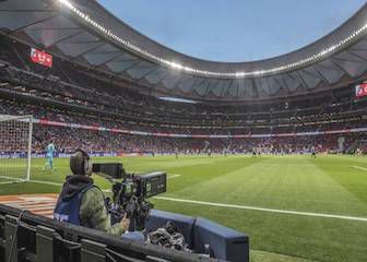 En 2021, los derechos televisivos del futbol hacen tambalear el futbol europeo.