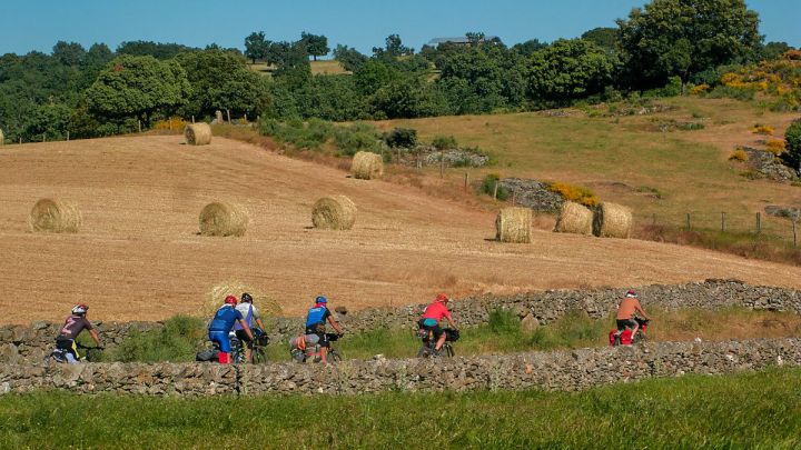 Cicloturismo autosuficiente sale