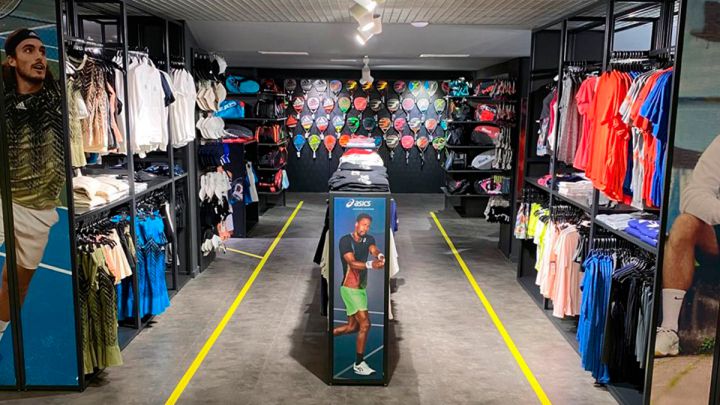 Loco Viaje papa Tennis-Point abre la tienda de pádel más grande de España - AS.com