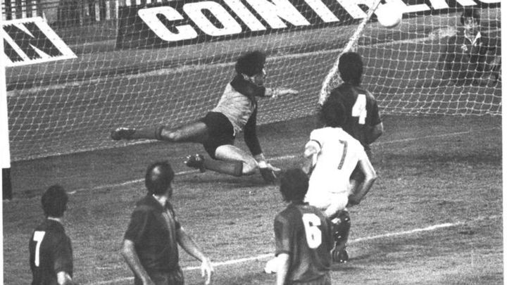 El gol de falta de Solsona en el Barça-Valencia (0-3) de 1980. 