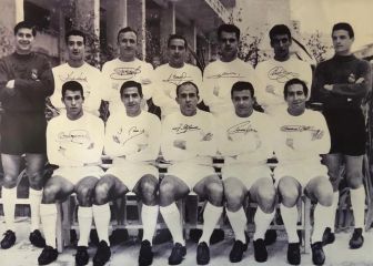 Manita en el Camp Nou y póster inglés