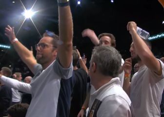 Así influye jugar al tenis en una pista con presencia de público