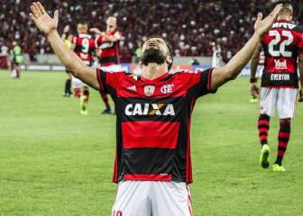 Flamengo a la final de Copa con Guerrero y Vinicius