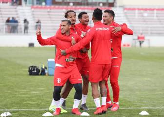 Perú jugó ante El Salvador con sólo dos variantes en el once