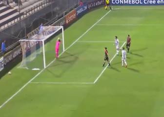 El gol más surrealista de esta Libertadores lo hizo Alianza