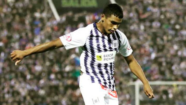 Alianza Lima confirma interés del City por Kluiverth Aguilar