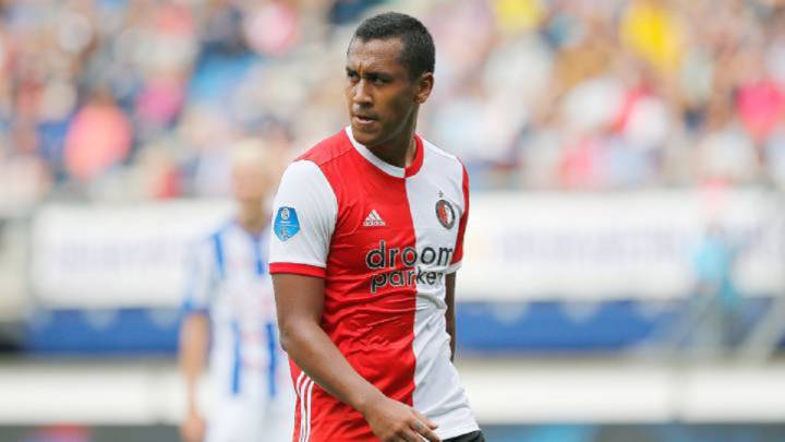 Renato Tapia pierde su sitio con Advocaat en el Feyenoord