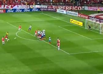 El golazo de falta de Paolo Guerrero en la Libertadores