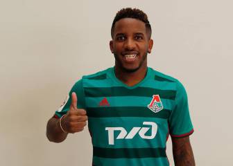 Farfán, tras bajarle el sueldo un 40%: 