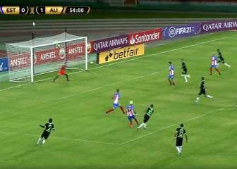 Arroé hizo uno de los goles de la Copa Libertadores: pelotazo imparable a la escuadra