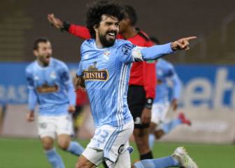 Cristal va en busca de la U