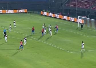 Romero estaba habilitado cuando anotó; el VAR tardó