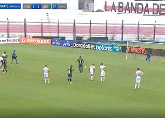¡La gran hazaña de la U! Igualó con tres menos en cancha