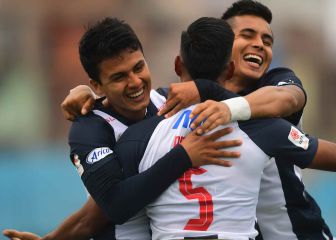 Victoria con felicidad y dolor