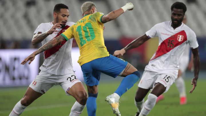 Brasil supera con lo justo a Perú y está en la final