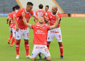 Cienciano disfruta de la pareja Raziel García-Danilo Carando