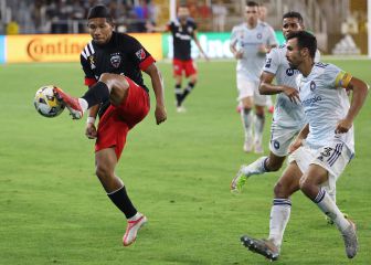 ¡Un misil! Goleazo de 'Oreja' Flores en la derrota del DC