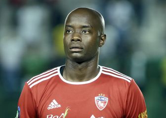 Cristal ficha a John Mosquera